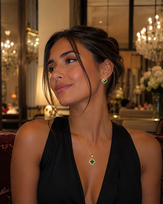 Collier Fleur Porte-Bonheur