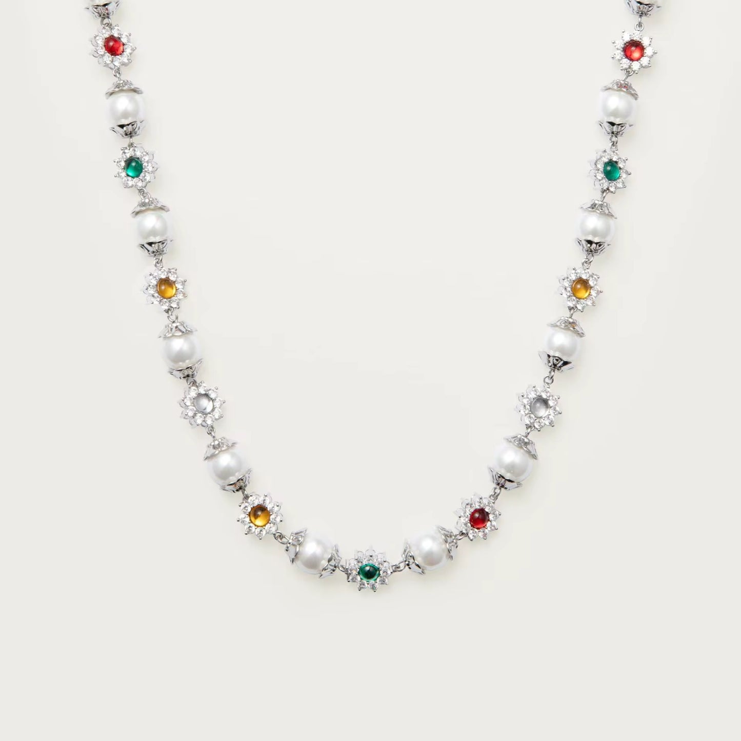 Collier perles & pierres précieuses